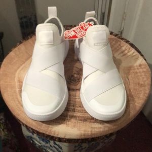 New Authentic Vans Woman’s Shoe